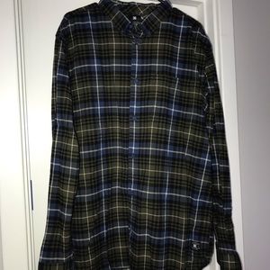 DC Men’s Long Sleeve Shirt.